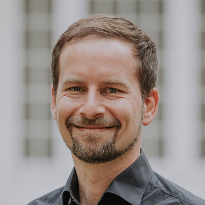 Arne Klinger - Custom Solutions for Companies - Berlin Campus - ESCP